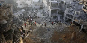 لرفضهم العدوان الإسرائيلي على غزة.. مسؤولون استقالوا أو عوقبوا بالطرد