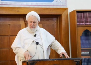 المرجع الخالصي يتساءل: من الذي يتحكم بالقرار العراقي؟